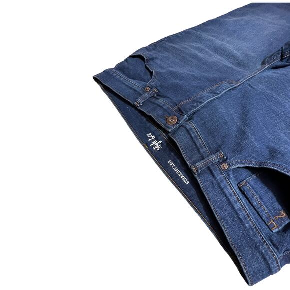 Style & Co Size 16 Straight Leg Jeans - Classic Fit, No Flaws - Picture 6 of 9